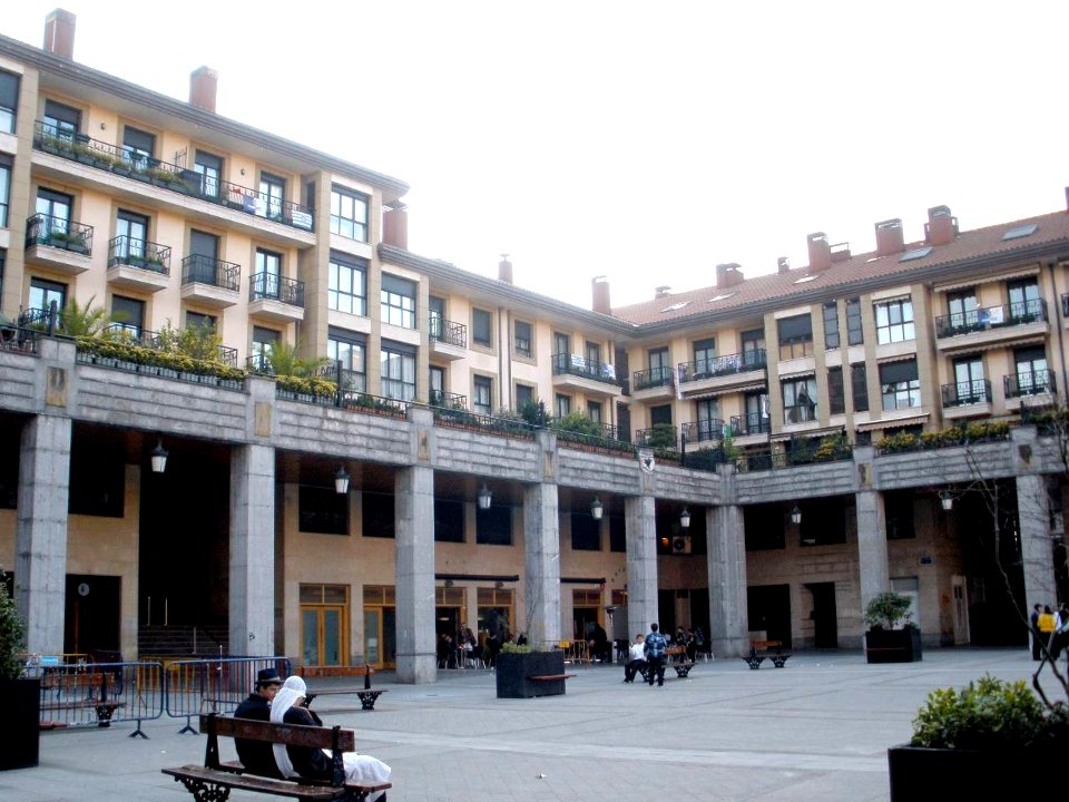 Renteria - Plaza Koldo Mitxelena 1