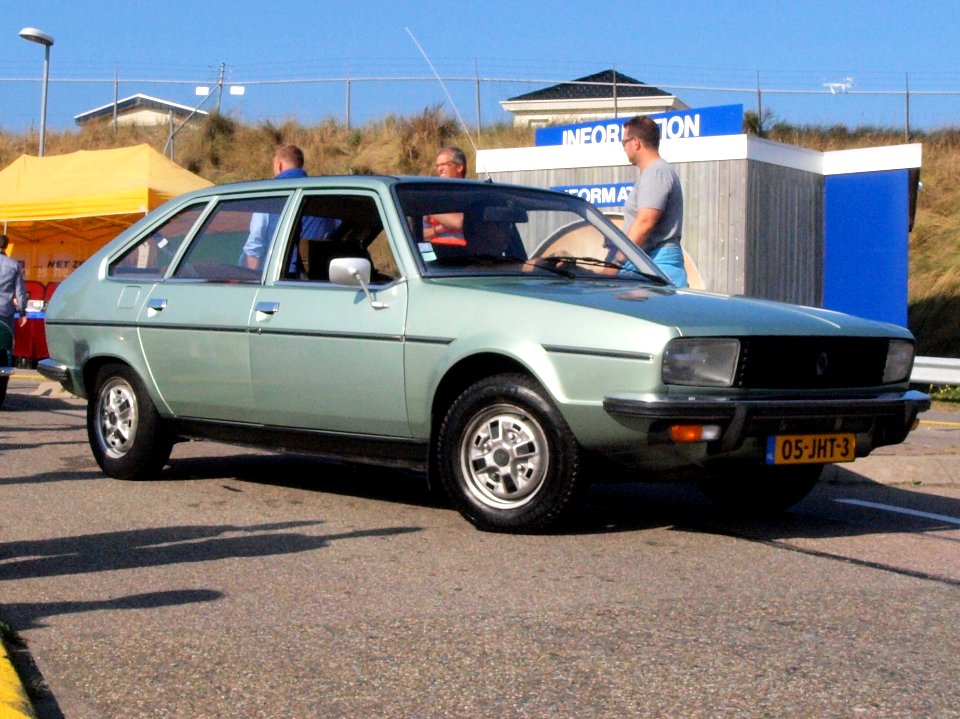 Renault 20TS dutch licence registration 05-JHT-3