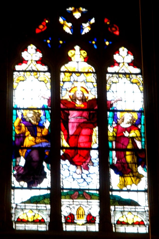 Renteria - Iglesia de Nuestra Señora de la Asunción, vidrieras 3