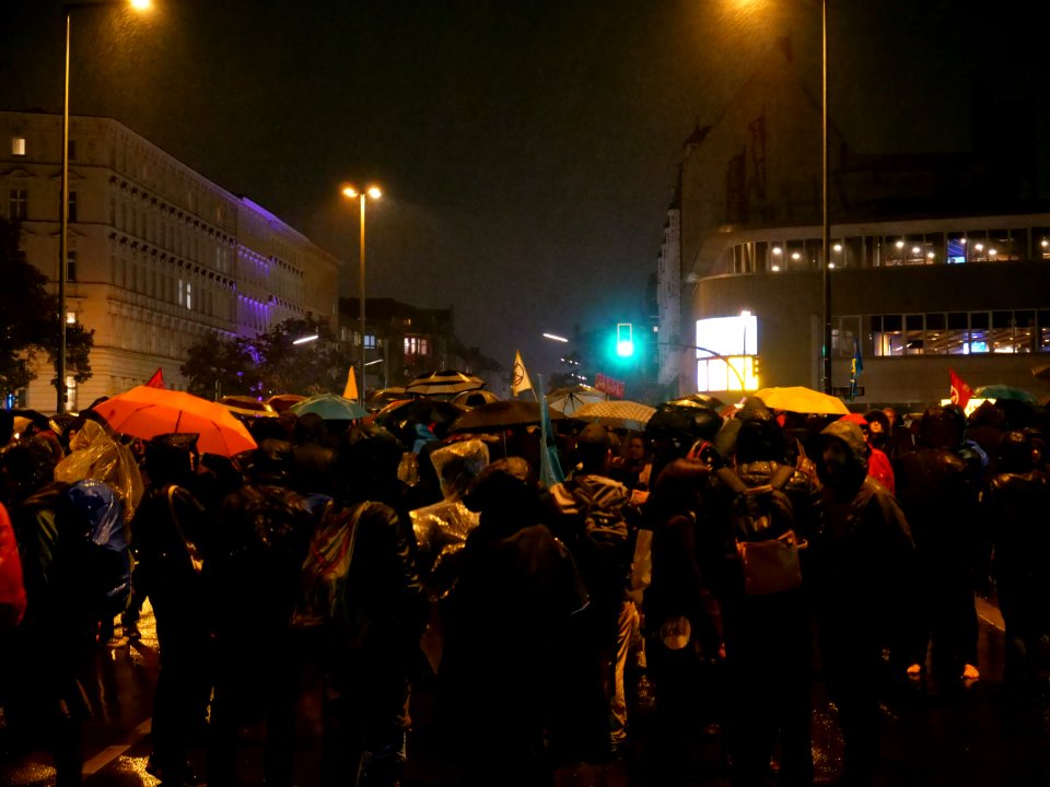 Reoccupation Extinction Rebellion blockade Kottbusser Brücke 2019-10-10 06