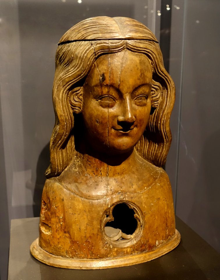 Reliquary bust, Cologne, c. 1340-1350, walnut, oak - Rautenstrauch-Joest-Museum - DSC00296