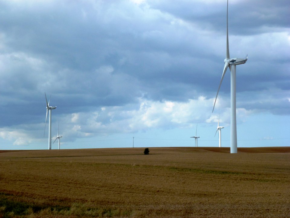 Remilly-Wirquin (Pas-de-Calais, Fr) éoliennes
