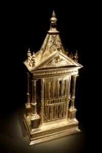 Reliquary, Se de Coimbra, 1600-1625 - Museu Nacional de Machado de Castro - Coimbra, Portugal - DSC00095