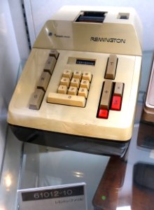 Remington 61012-10 electromechanical adding machine - Ridai Museum of Modern Science, Tokyo - DSC07564