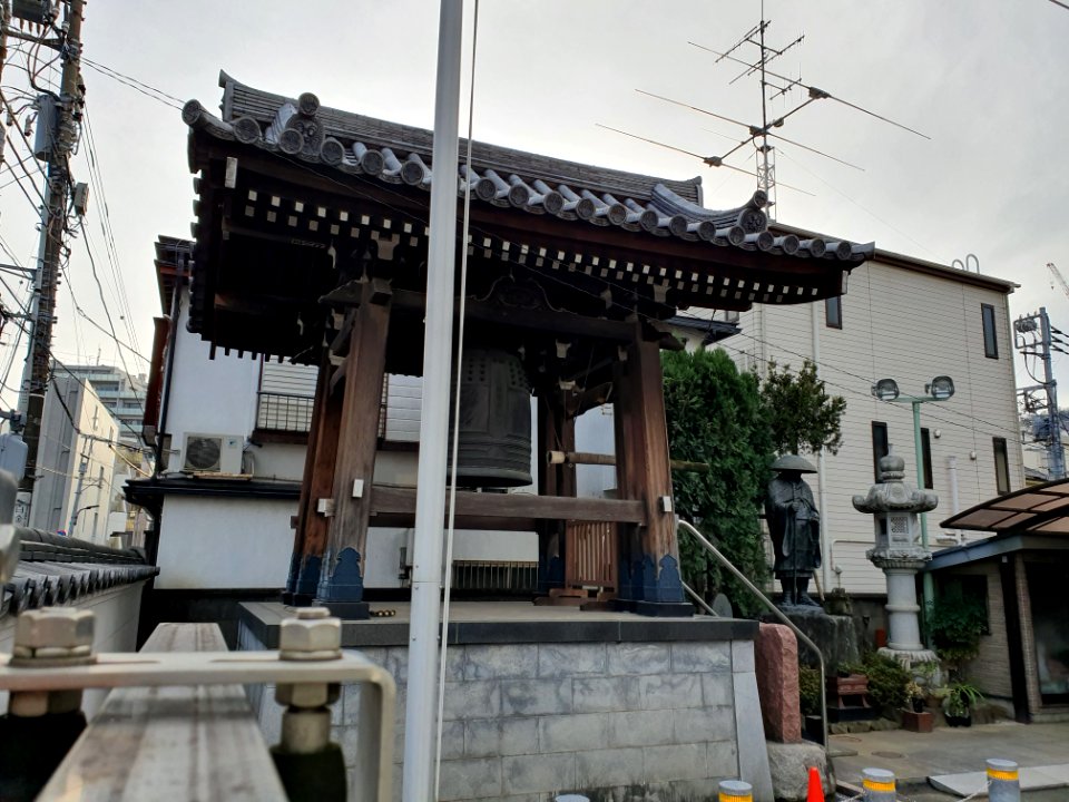 Religious buildings around Takanawa 2