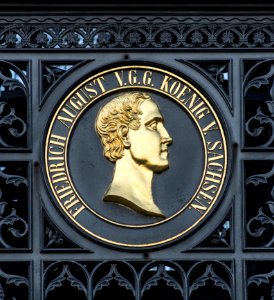 Relief Friedrich August V.G.G. Koening v. Sachsen am König-Friedrich-August-Turm (Löbau) (croped)