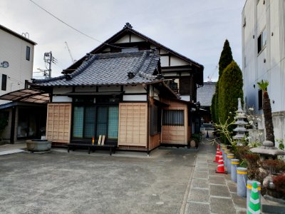 Religious buildings around Takanawa 8 photo