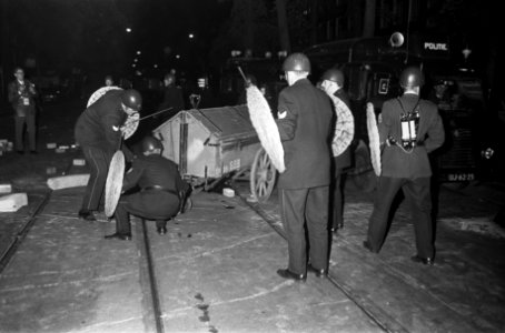 Rellen in Amsterdam in verband met de bezetting door studenten van het Maagdenhu, Bestanddeelnr 922-4405