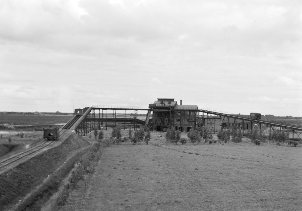 Reiniging afvalwater, verwerken stadsvuil, zeefhuis, Bestanddeelnr 159-1112