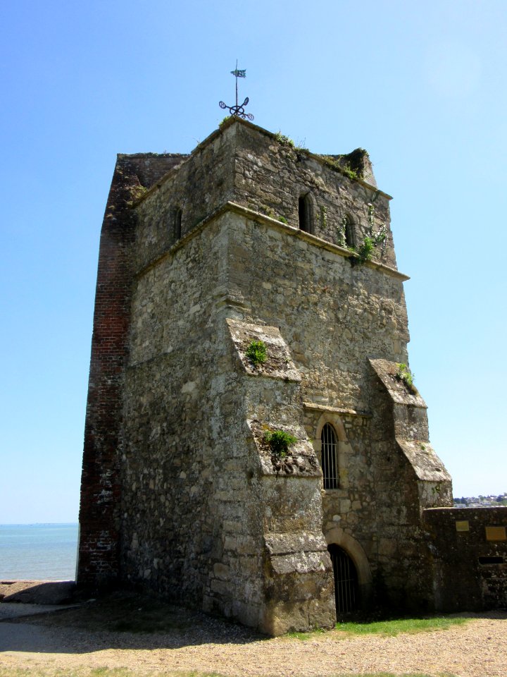 Remains of Old St Helen's Church, Duver Road, St Helens, Isle of Wight (May 2016) (7)