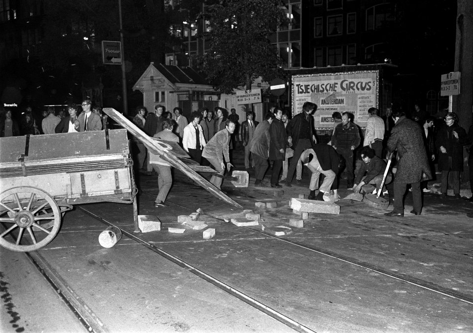 Rellen in Amsterdam in verband met de bezetting door studenten van het Maagdenhu, Bestanddeelnr 922-4398