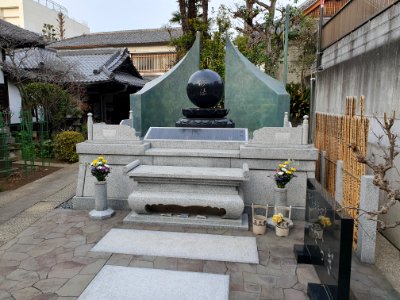Religious buildings around Takanawa 15