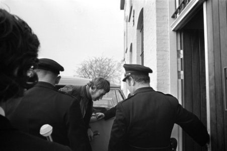 Rellen in Huis van Bewaring Groningen, onruststokers keren terug naar Huis van B, Bestanddeelnr 925-1092