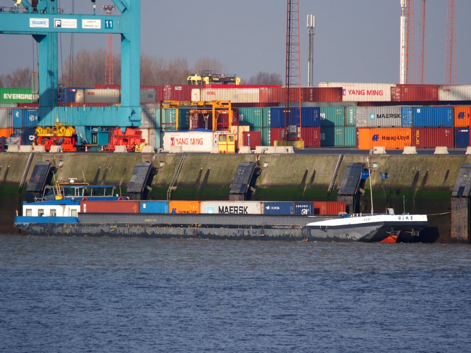 Remi (ship, 1979) ENI 02008073 Port of Antwerp