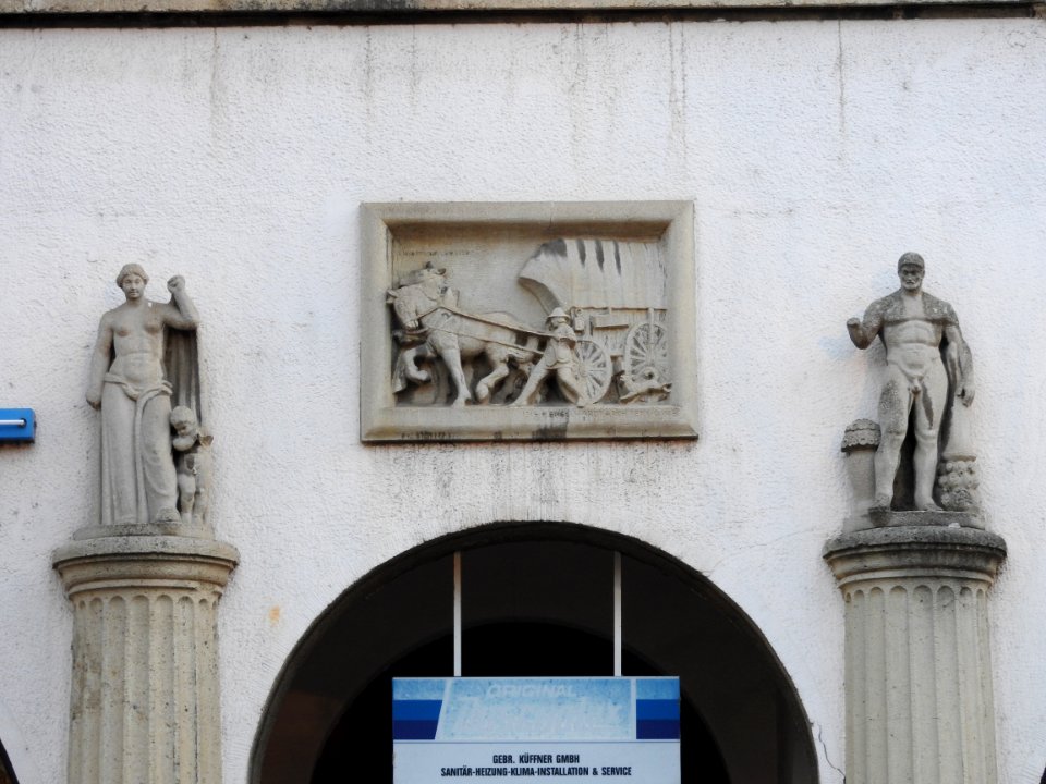 Relief Dornburger Straße 8 Jena 2