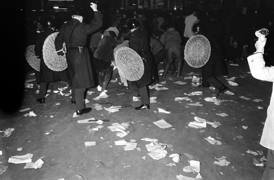 Rellen in Amsterdam in verband met de bezetting door studenten van het Maagdenhu, Bestanddeelnr 922-4378