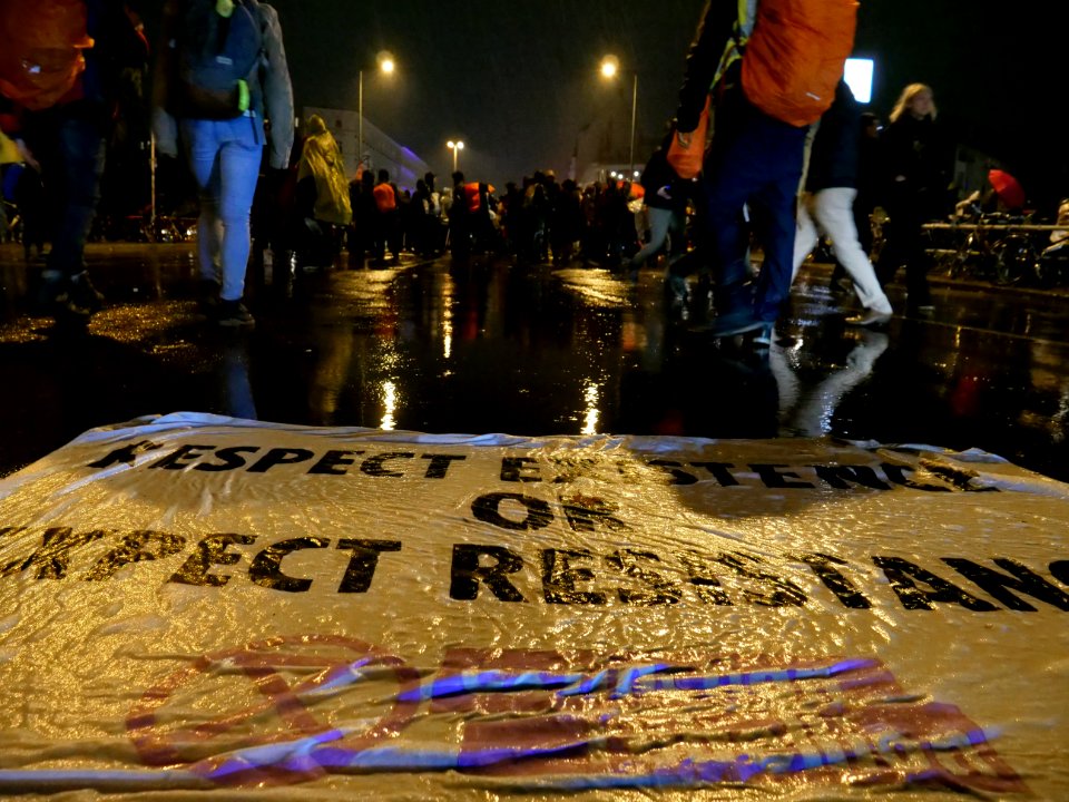 Reoccupation Extinction Rebellion blockade Kottbusser Brücke 2019-10-10 07