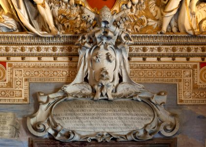 Relief CoA Pope Urbanus VIII Vatican 8