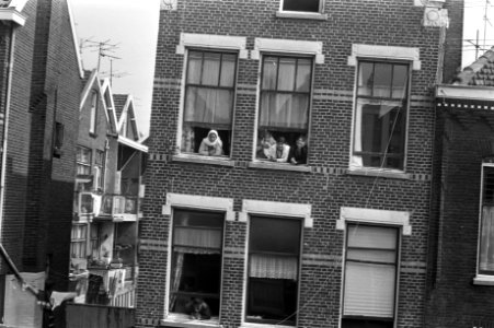 Rellen en onrust in Rotterdamse Afrikaanderbuurt ivm Turkse pensions, Turkse , Bestanddeelnr 925-8015