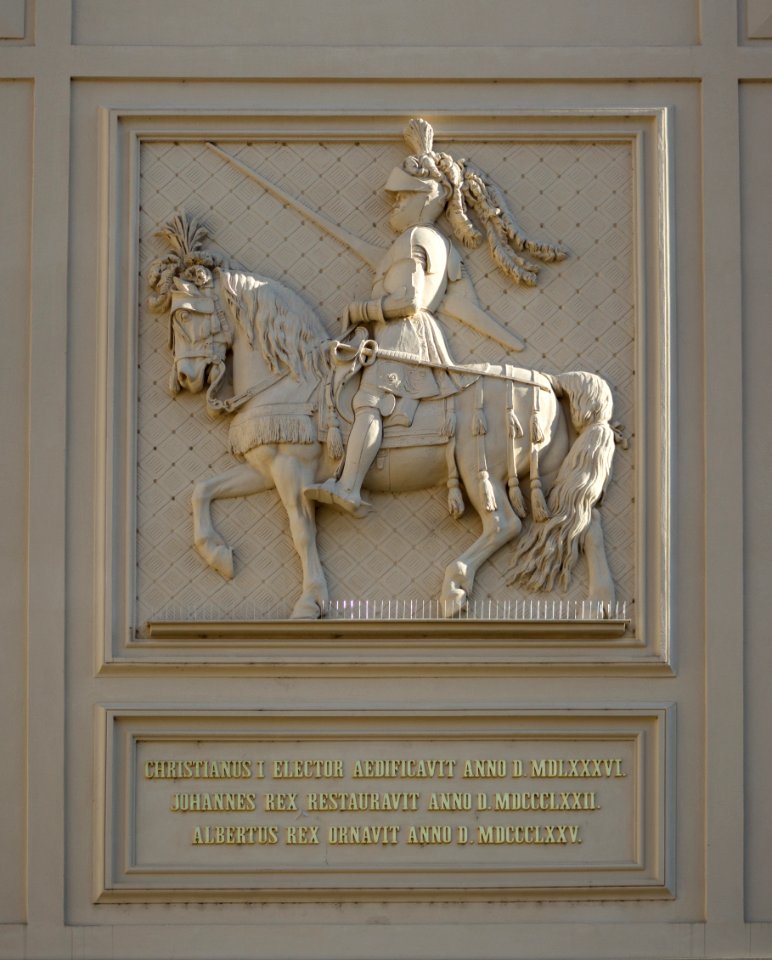 Relief Christianus I Stallhof Dresden 