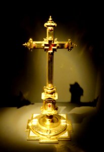 Reliquary cross, Se de Coimbra, 1625-1633 - Museu Nacional de Machado de Castro - Coimbra, Portugal - DSC00105