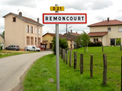 Remoncourt (M-et-M) city limit sign