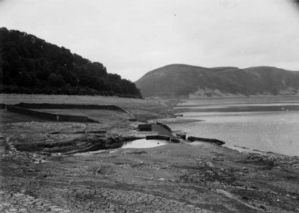 Remains of a house visible in an Elan Valley reservoir (1293601)