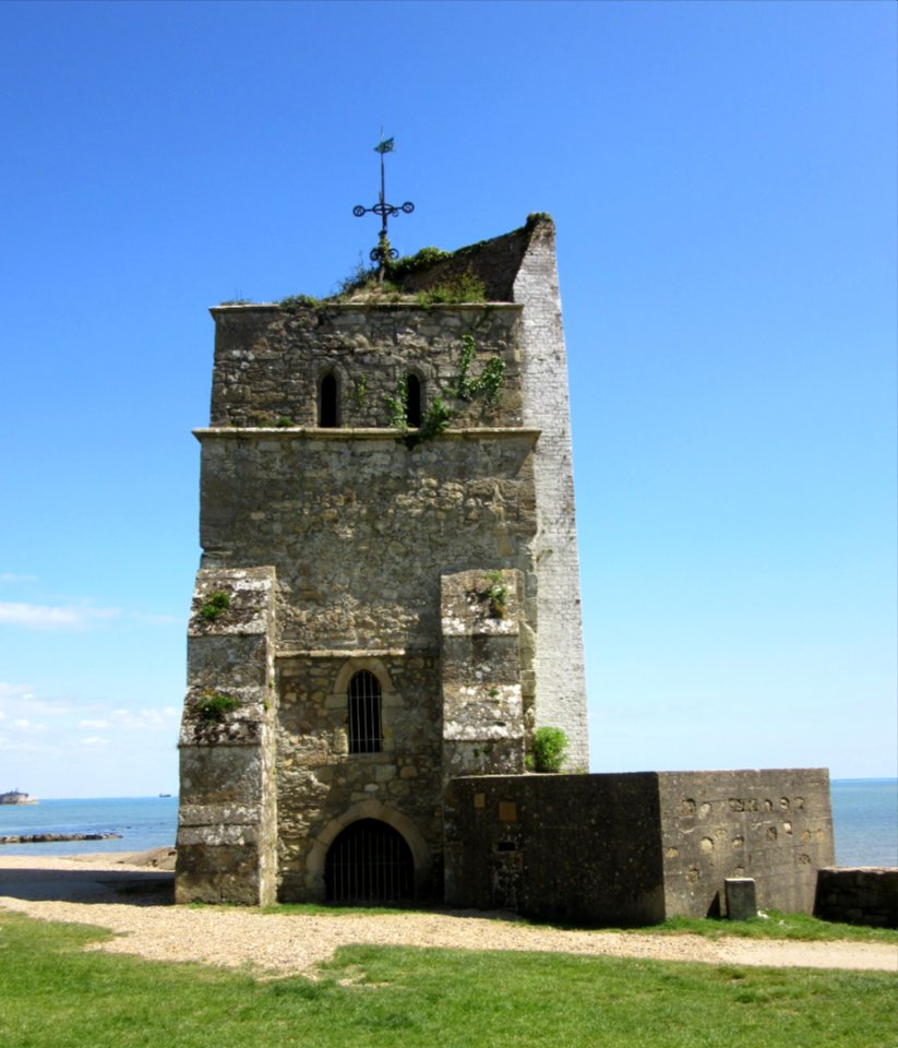 Remains of Old St Helen's Church, Duver Road, St Helens, Isle of Wight (May 2016) (3)