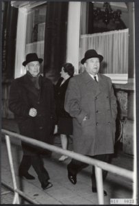 Reeks 018-0032 tm 018-0033 aankomst Freiherr Julius von dem Busche in Amsterdam, Bestanddeelnr 018-0033