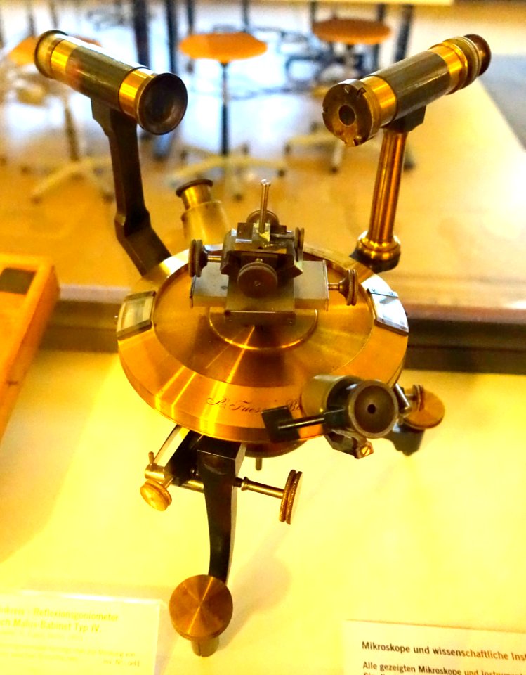 Reflexionsgoniometer nach Malus-Babinet Typ IV, R. Fuess, Berlin, 1893 - Museum fur Naturkunde, Berlin - DSC00159