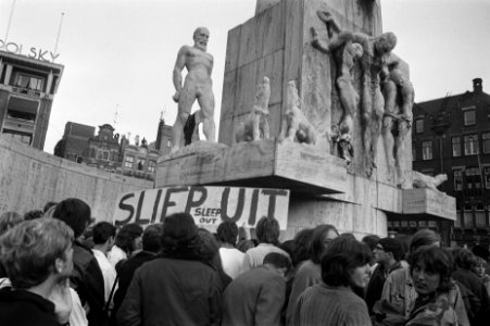 Rellen in verband met slaapverbod op Dam, Amsterdam, Bestanddeelnr 923-7768