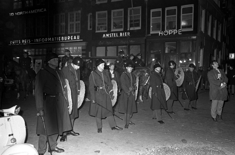 Rellen in Amsterdam in verband met de bezetting door studenten van het Maagdenhu, Bestanddeelnr 922-4411