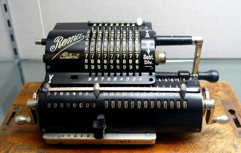 Rema I calculator - Ridai Museum of Modern Science, Tokyo - DSC07654