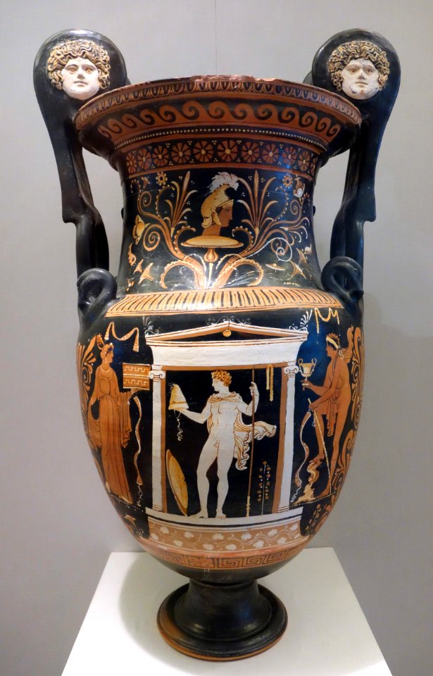 Red-figure Volute Krater with warrior in a naiskos, Group of Copenhagen 4223, South Italian, Apulia, c. 340-330 BC, terracotta - California Palace of the Legion of Honor - DSC07714