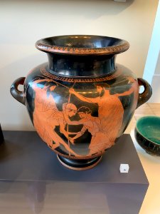 Red-figure stamnos with wrestlers, Athens, follower of Makron, c480-460 BC