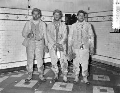 Redding van 3 mijnwerkers uit Willem-Sophiamijn. Op donderdag 18 augustus 1955, , Bestanddeelnr 907-2900