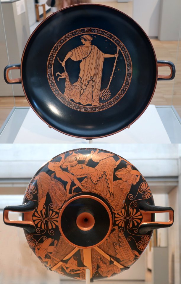 Red-figure cup showing the death of Pentheus and a Maenad by Douris, Kimbell Art Museum