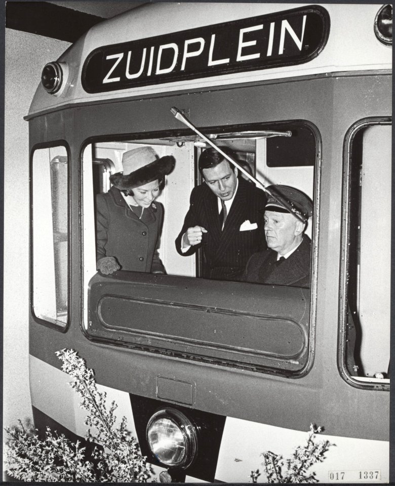 Reeks 017-1335 tm 017-1337 Beatrix en Claus openen de Rotterdamse metrolijn, Bestanddeelnr 017-1337