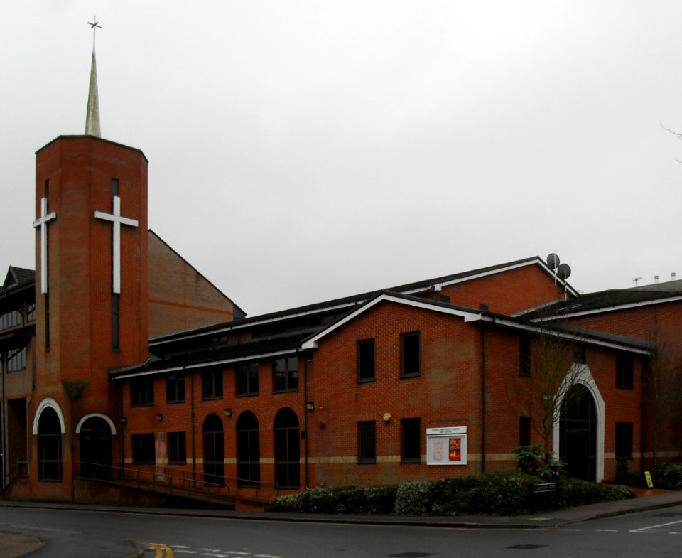 Redhill Methodist Church and Centre, Gloucester Road, Redhill (January 2011) (2)