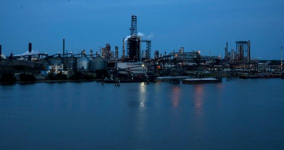 Refinery (160427041)