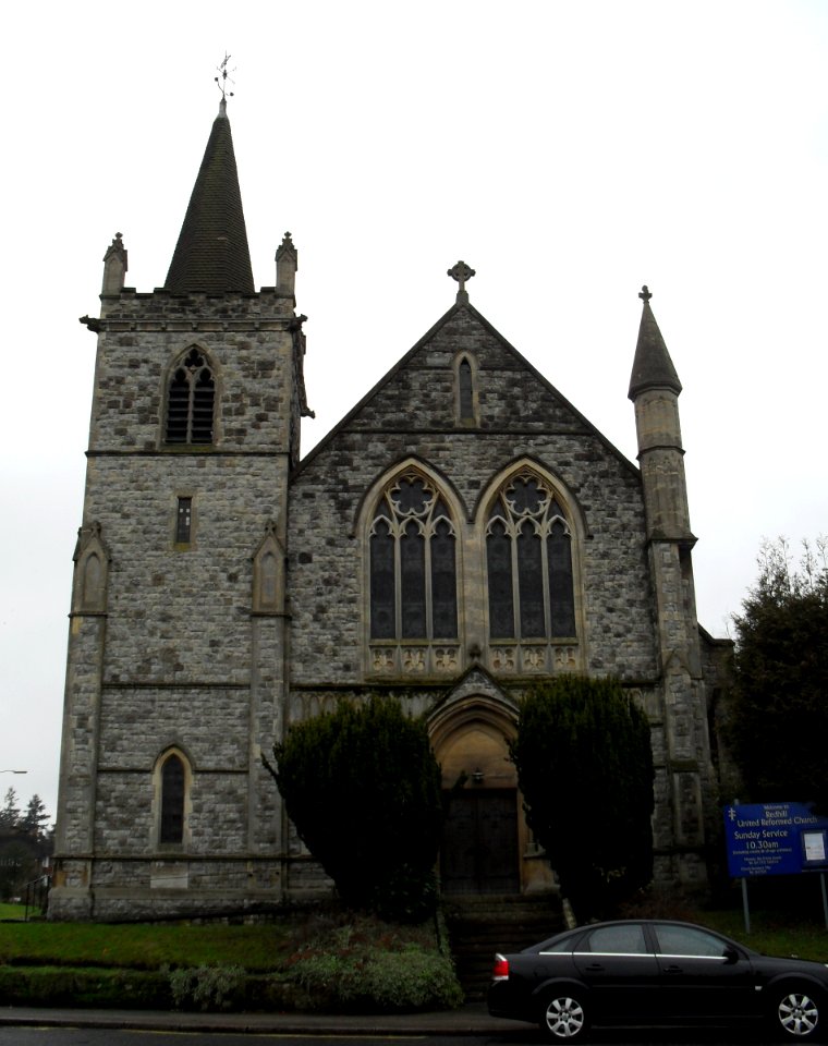 Redhill United Reformed Church, Shaw's Corner, Redhill (January 2011)