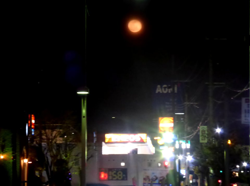 Red moon on 2014-4-16