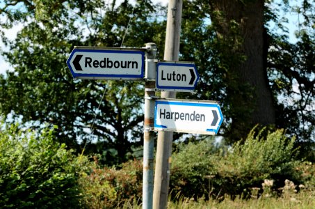 Redbourn-Luton-Harpenden-sign-20050828-021