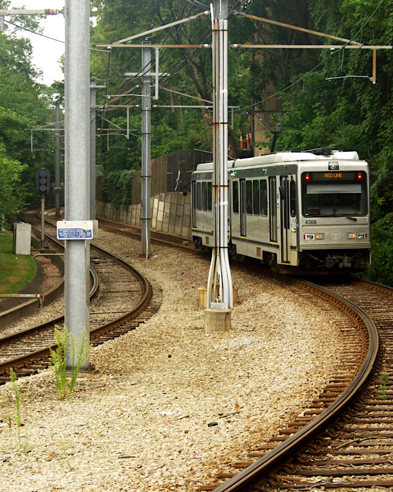 Red Line near Alfred Street, 2020-08-27, 01