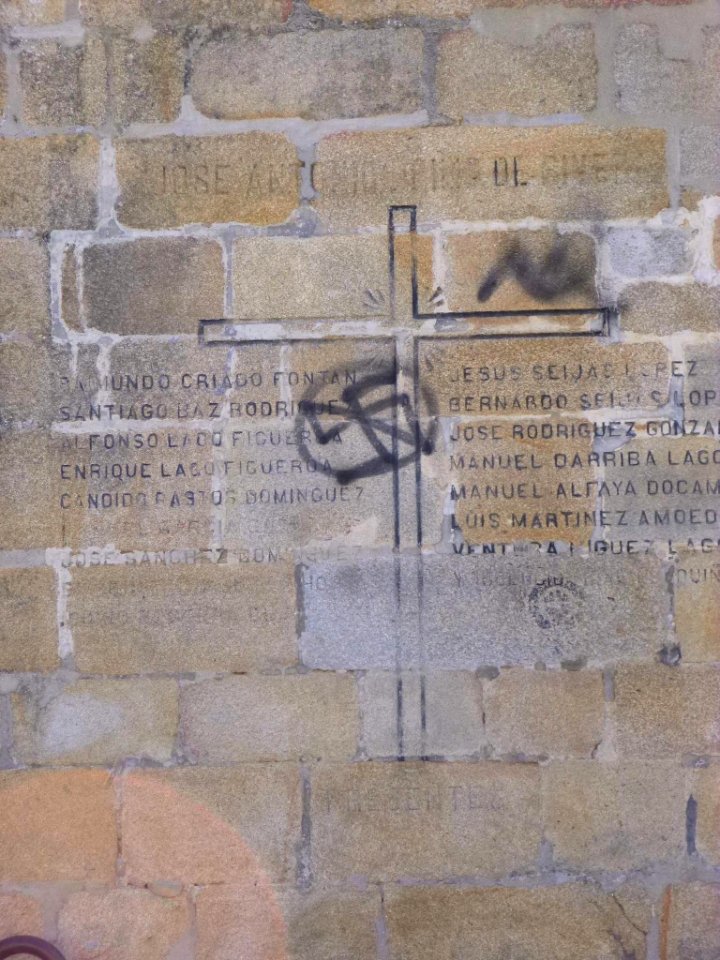 Redondela - Iglesia de Santiago 8