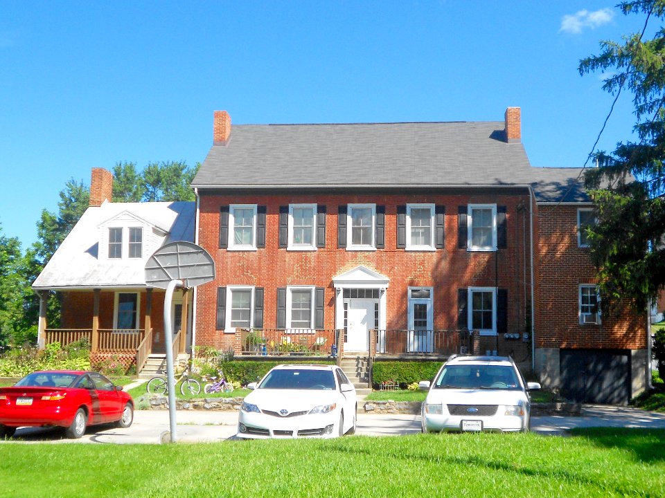 Red Brick Apts s of Newville PA