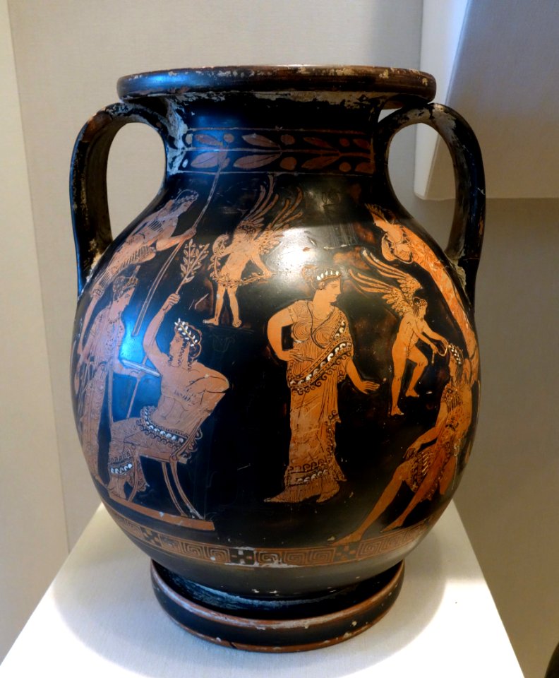 Red-figure Pelike with Aphrodite, Hermes, Apollo, and Artemis, manner of the Kadmos Painter, Greek, Athens, late 5th century BC, terracotta - California Palace of the Legion of Honor - DSC07716
