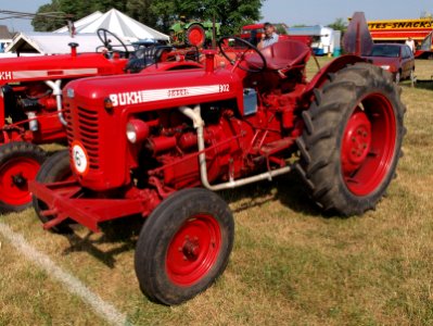 Red BUKH diesel pic2
