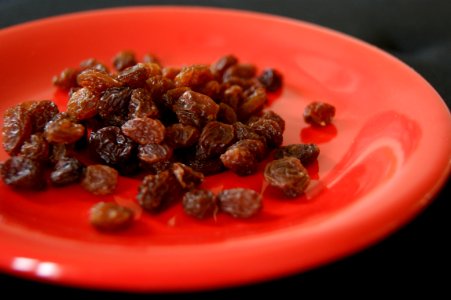 Red plate raisins photo