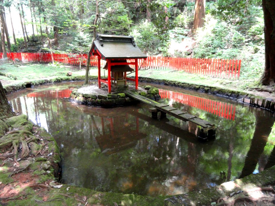 Red shrine - Ishiyamadera - Otsu, Shiga - DSC07417